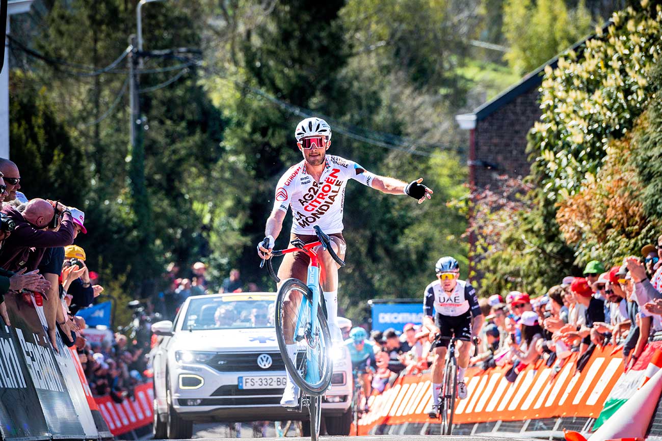 Gallery: It's a block party on the Mur de Huy