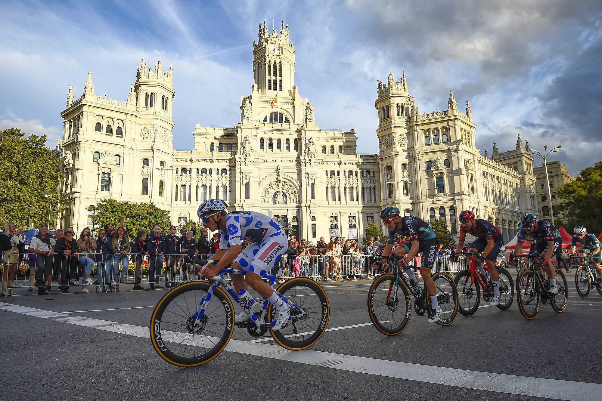 Unpredictable to the end: One final, wild race caps off a Vuelta of twists and turns