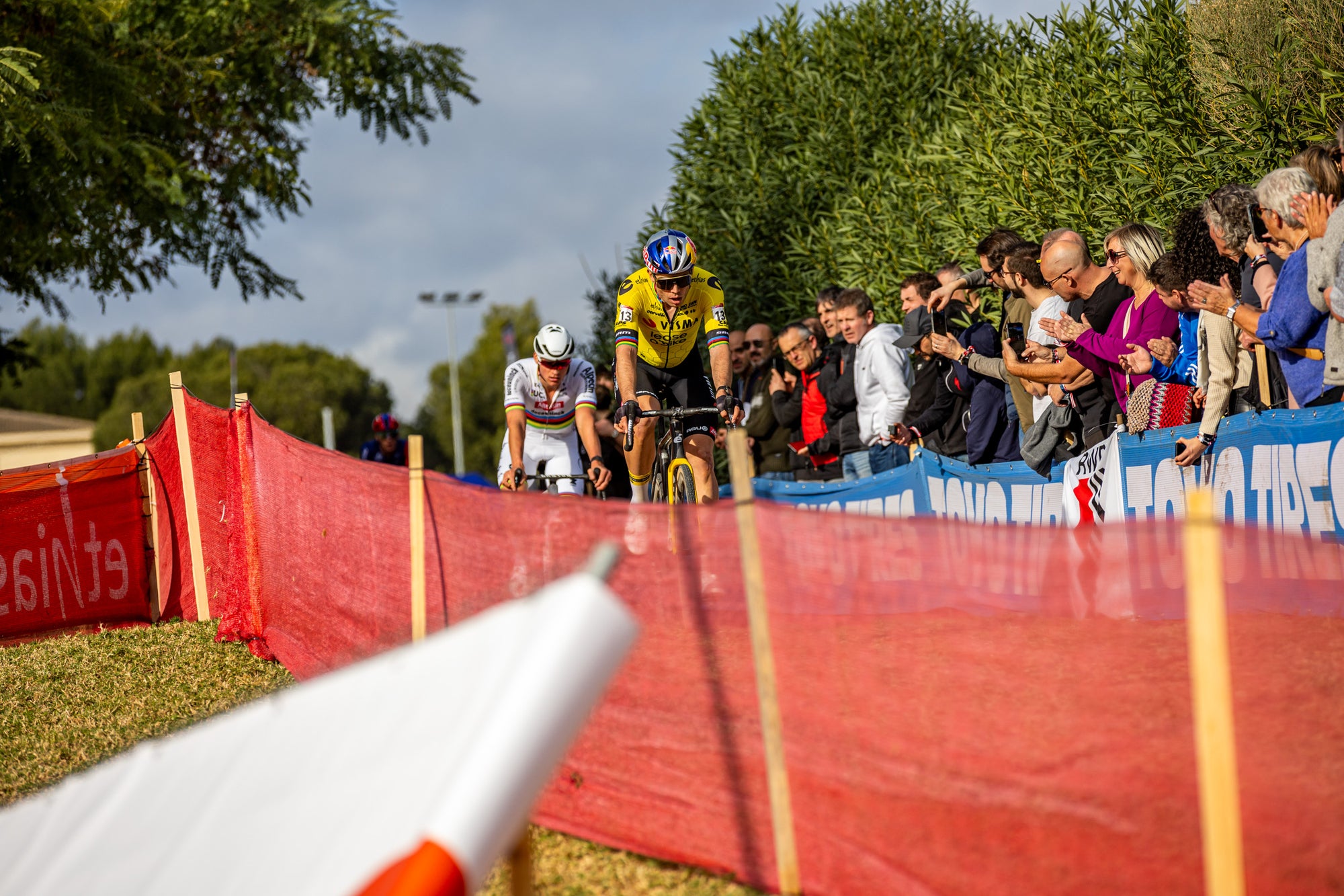 Copa del Mundo de ciclocross Benidorm 2024: el hombro marcó la diferencia