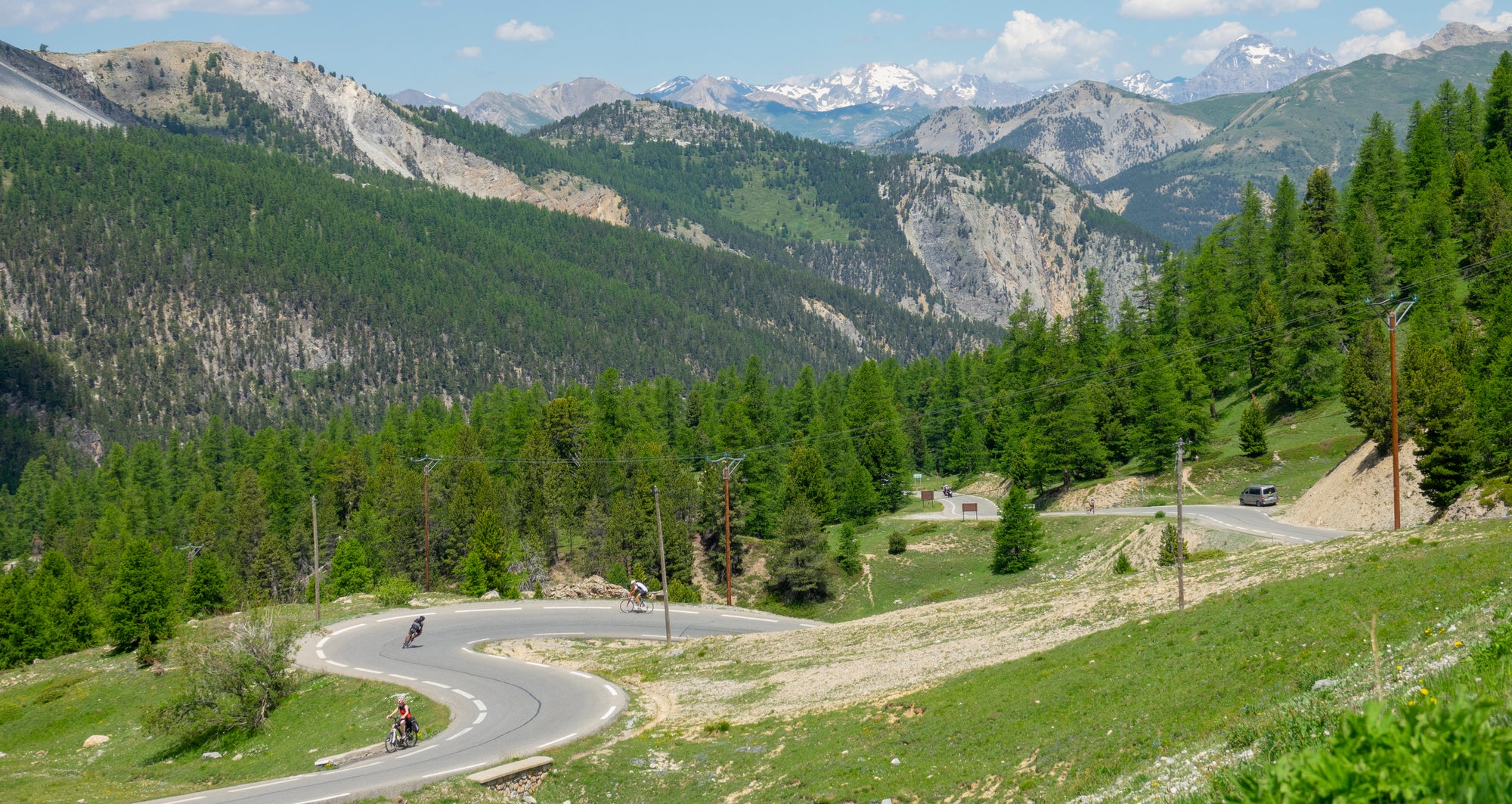 Cycling in the French Alps: the legendary climbs you should conquer