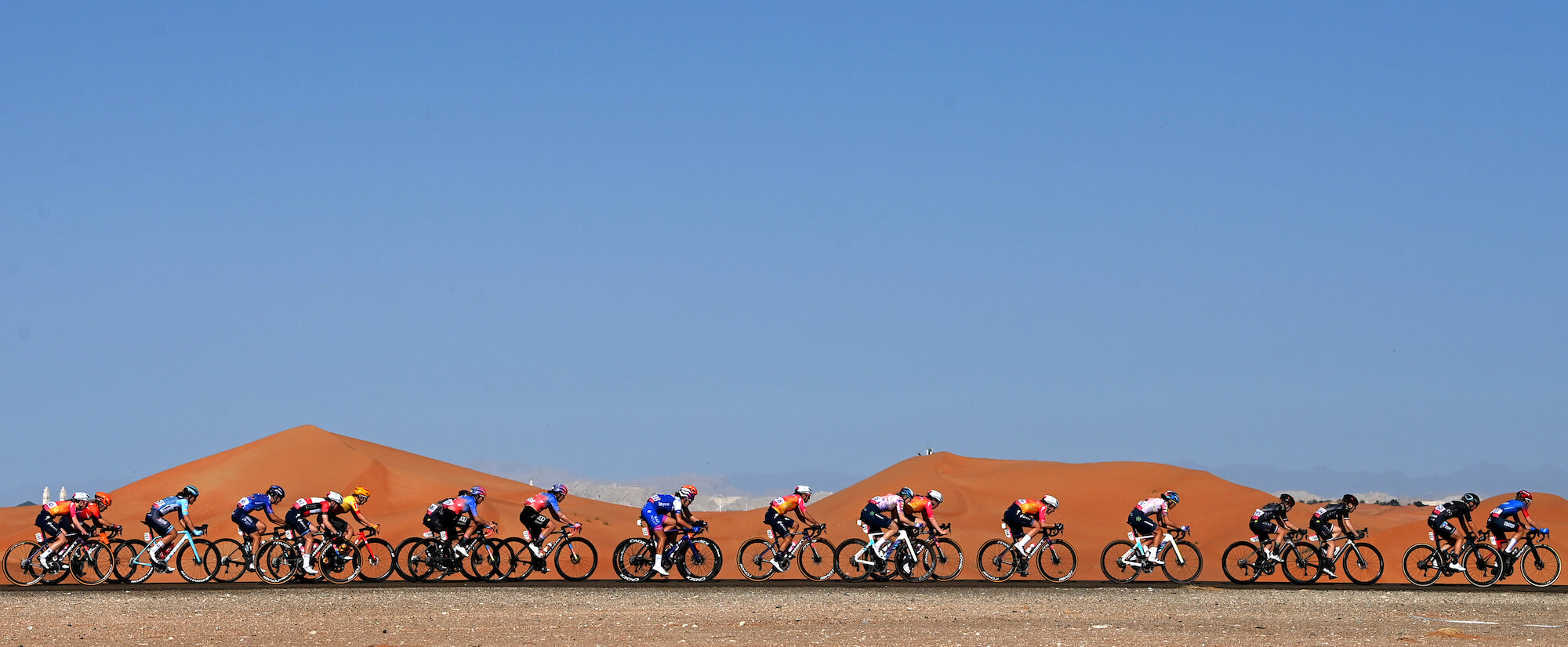 UAE Tour Femminile 2025: chi vincerà la corsa di quattro tappe in Medio Oriente?