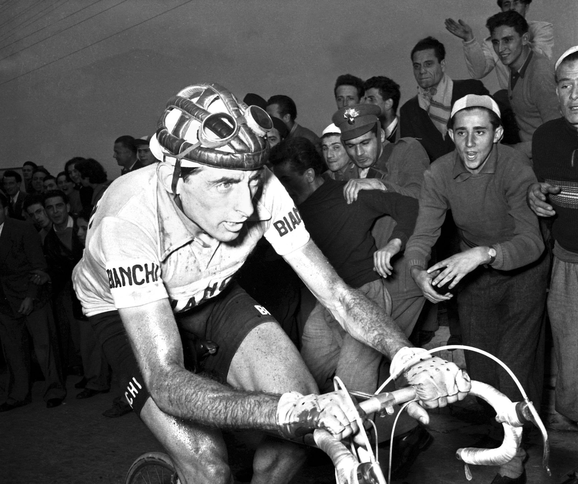 Fausto Coppi's War: From Prisoner to Legend