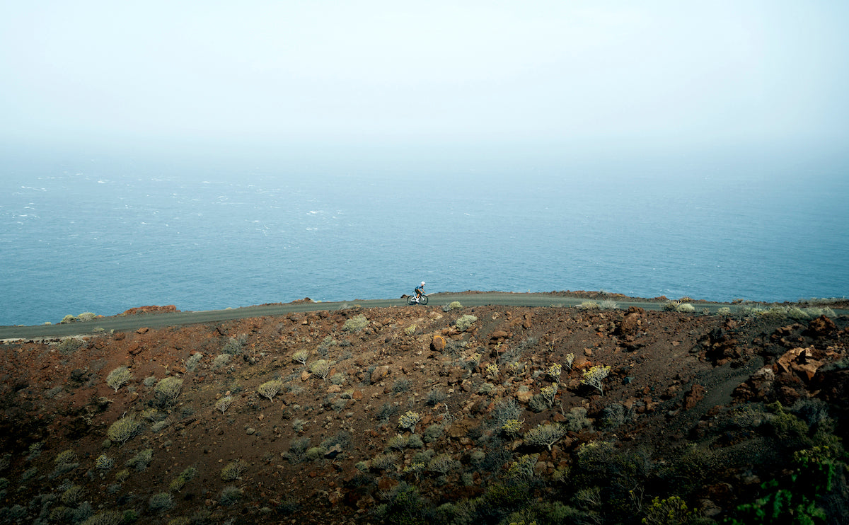 Ocho islas, mil paisajes: el reto de Pol Tarrés y Lina Bo por las Islas Canarias