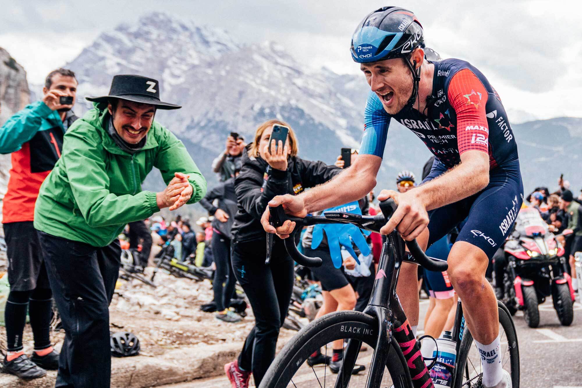 Derek Gee racconta la sua svolta al Giro, la sua passione per il bird-watching e il nuovo capitolo della sua vita