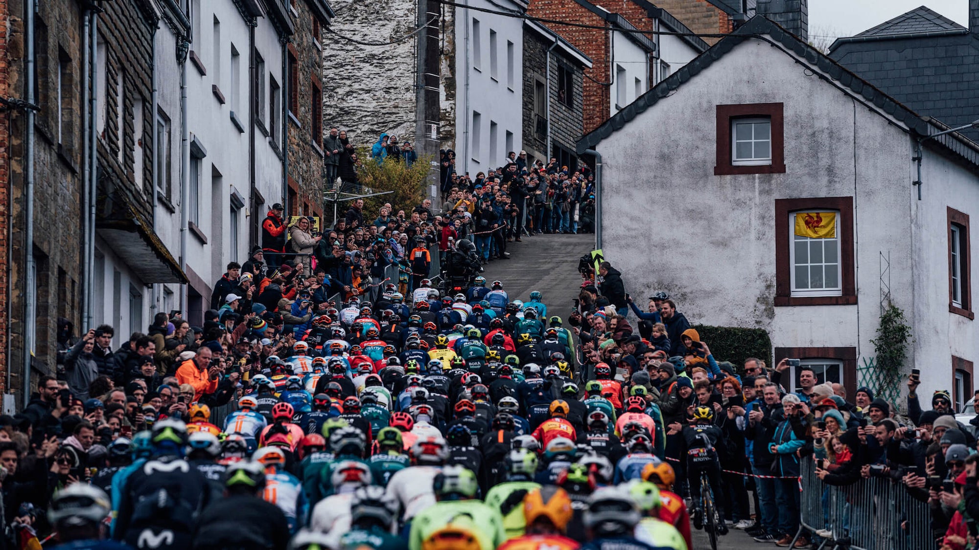 Men's WorldTour peloton at Liège-Bastogne-Liège in 2024